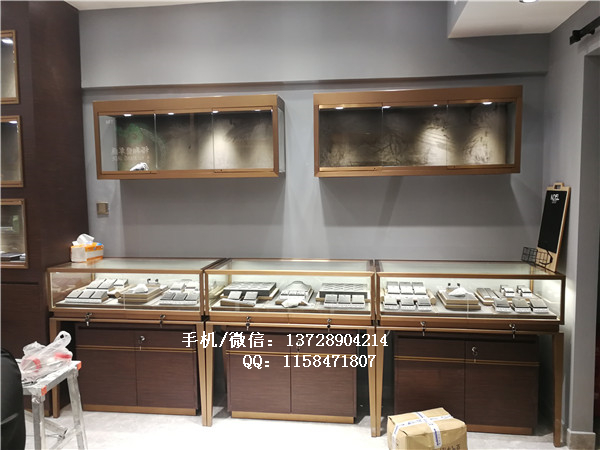 積極配合，值得合作的珠寶展柜廠(chǎng)家！