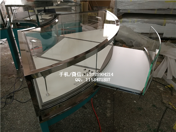 克拉匯珠寶店展示柜.jpg