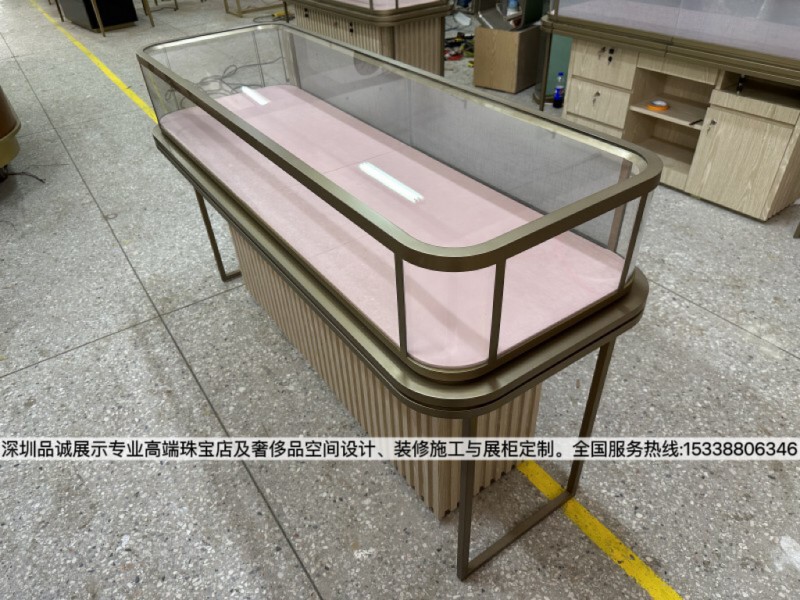 深圳品誠(chéng)展示高雅珠寶鐘表店展柜設(shè)計(jì)效果圖1_副本.jpg