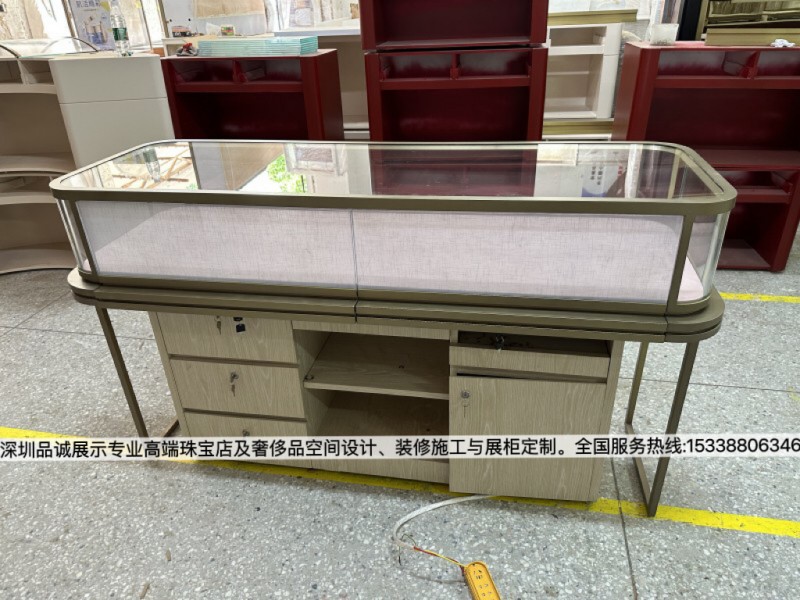 深圳品誠(chéng)展示高雅珠寶鐘表店展柜定制效果圖2_副本.jpg